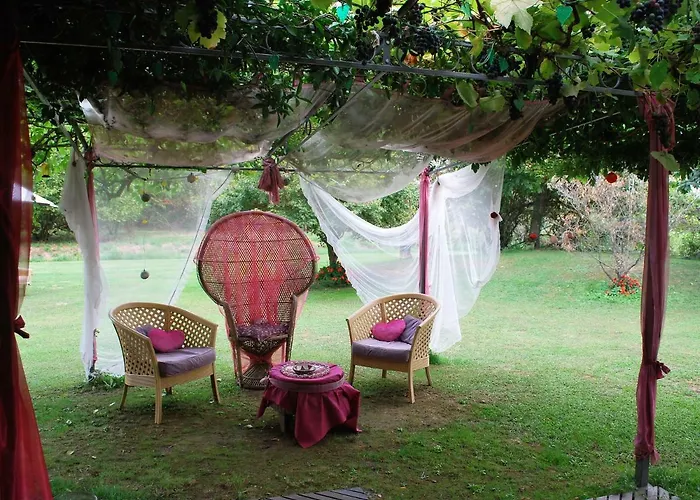 לינה וארוחת בוקר La Colombera